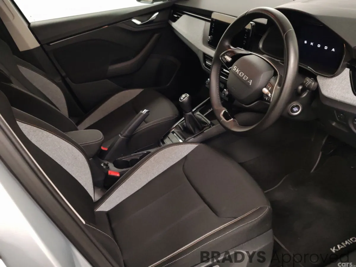 Skoda Kamiq Hatchback, Petrol, 2026, Grey