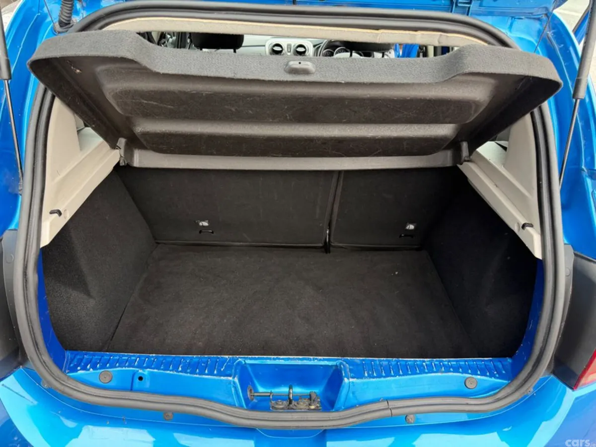 Dacia Sandero Stepway Hatchback, Diesel, 2017, Blue