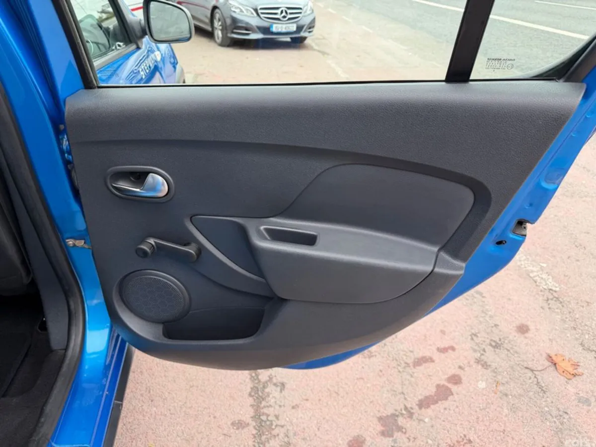 Dacia Sandero Stepway Hatchback, Diesel, 2017, Blue