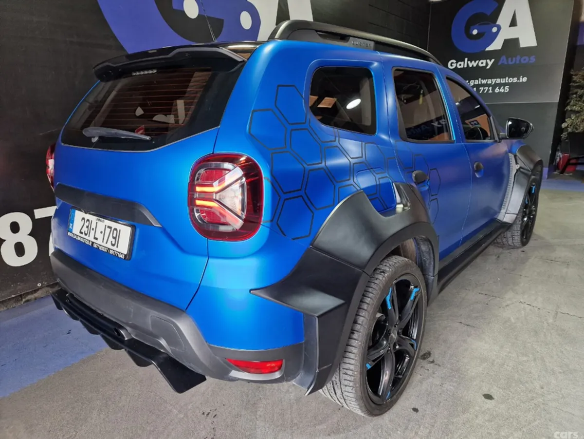 Dacia Duster MPV, Petrol, 2023, Blue