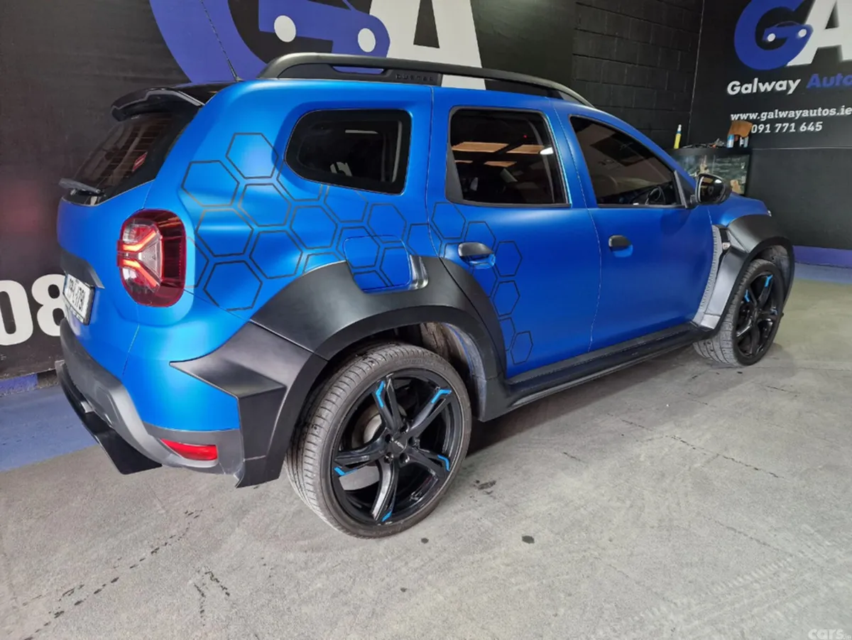 Dacia Duster MPV, Petrol, 2023, Blue