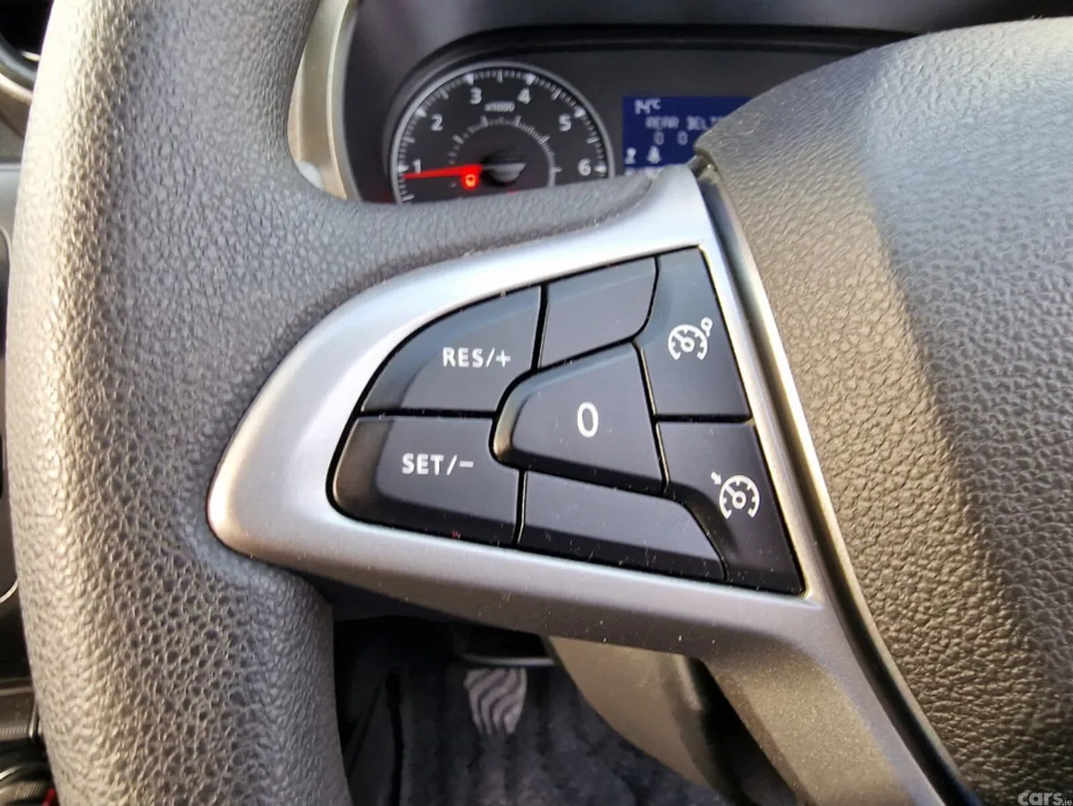 Dacia Duster MPV, Petrol, 2023, Blue