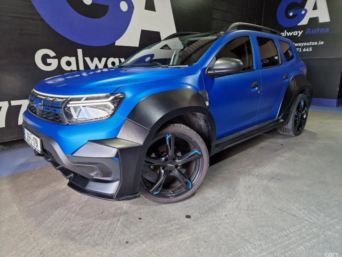 Dacia Duster MPV, Petrol, 2023, Blue