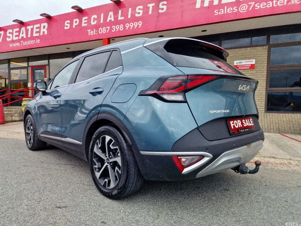 Kia Sportage MPV, Diesel, 2022, Grey