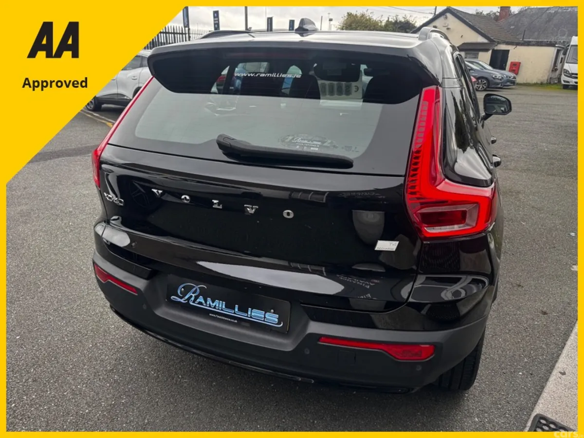 Volvo XC40 Estate, Petrol Plug-in Hybrid, 2023, Black