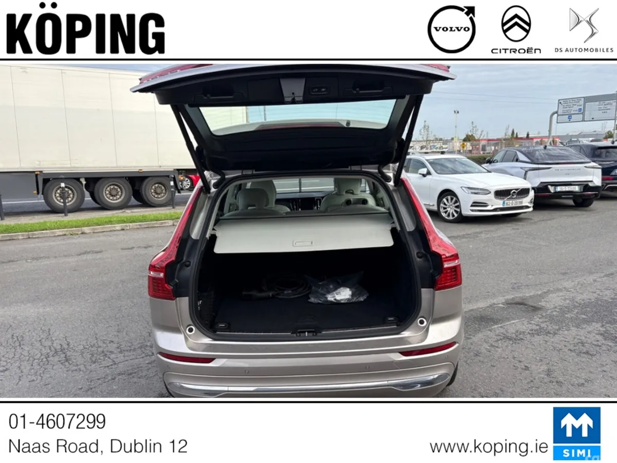 Volvo XC60 SUV, Petrol Plug-in Hybrid, 2025, Grey