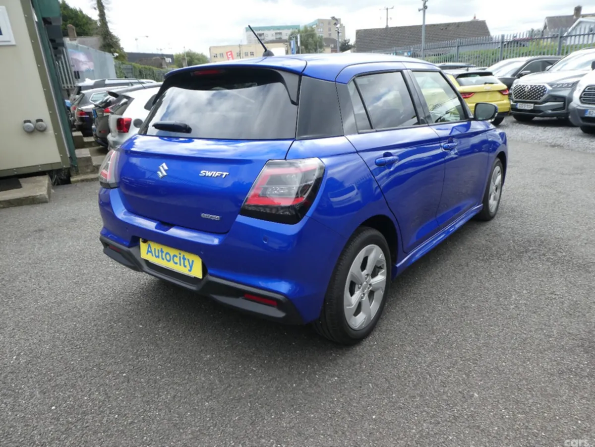 Suzuki Swift Hatchback, Petrol Hybrid, 2024, Blue