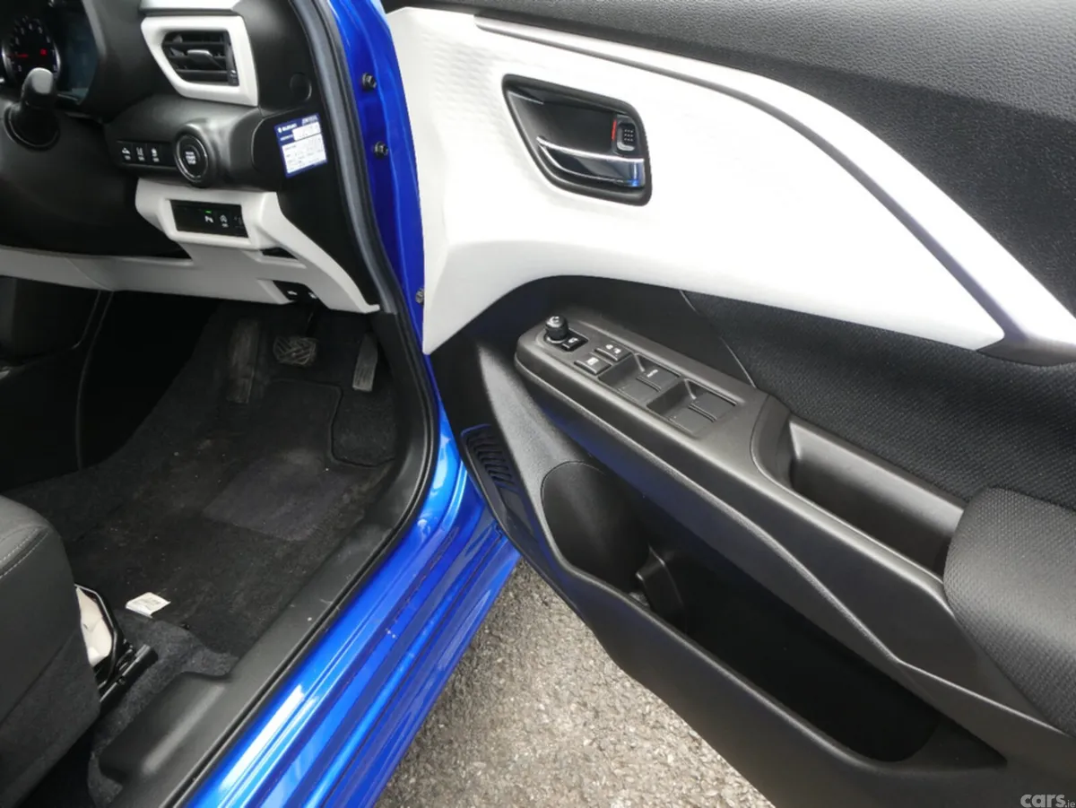 Suzuki Swift Hatchback, Petrol Hybrid, 2024, Blue