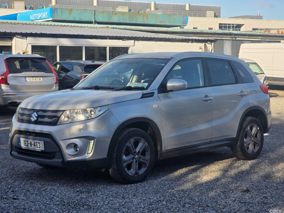 Suzuki Vitara SUV, Petrol, 2016, Silver