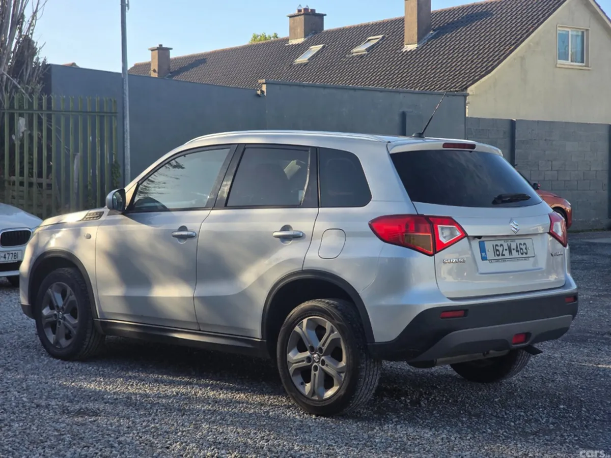 Suzuki Vitara SUV, Petrol, 2016, Silver