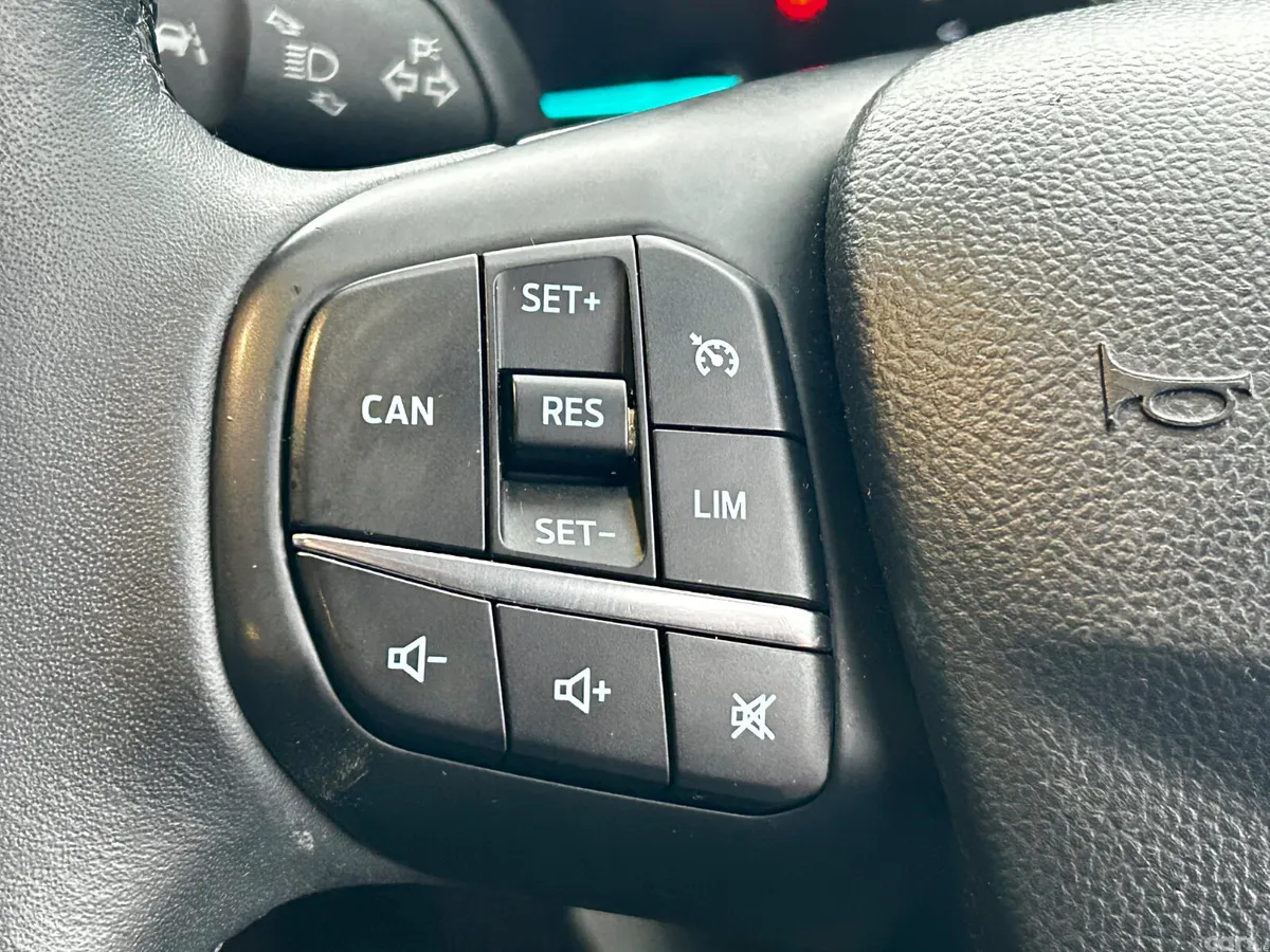 Ford Focus Hatchback, Diesel, 2018, Grey