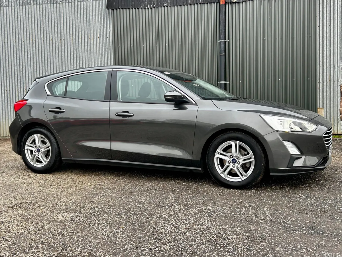 Ford Focus Hatchback, Diesel, 2018, Grey