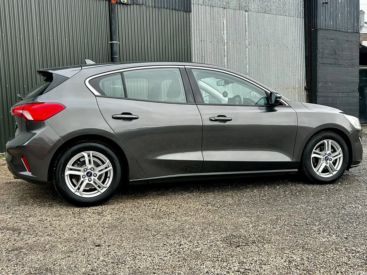 Ford Focus Hatchback, Diesel, 2018, Grey