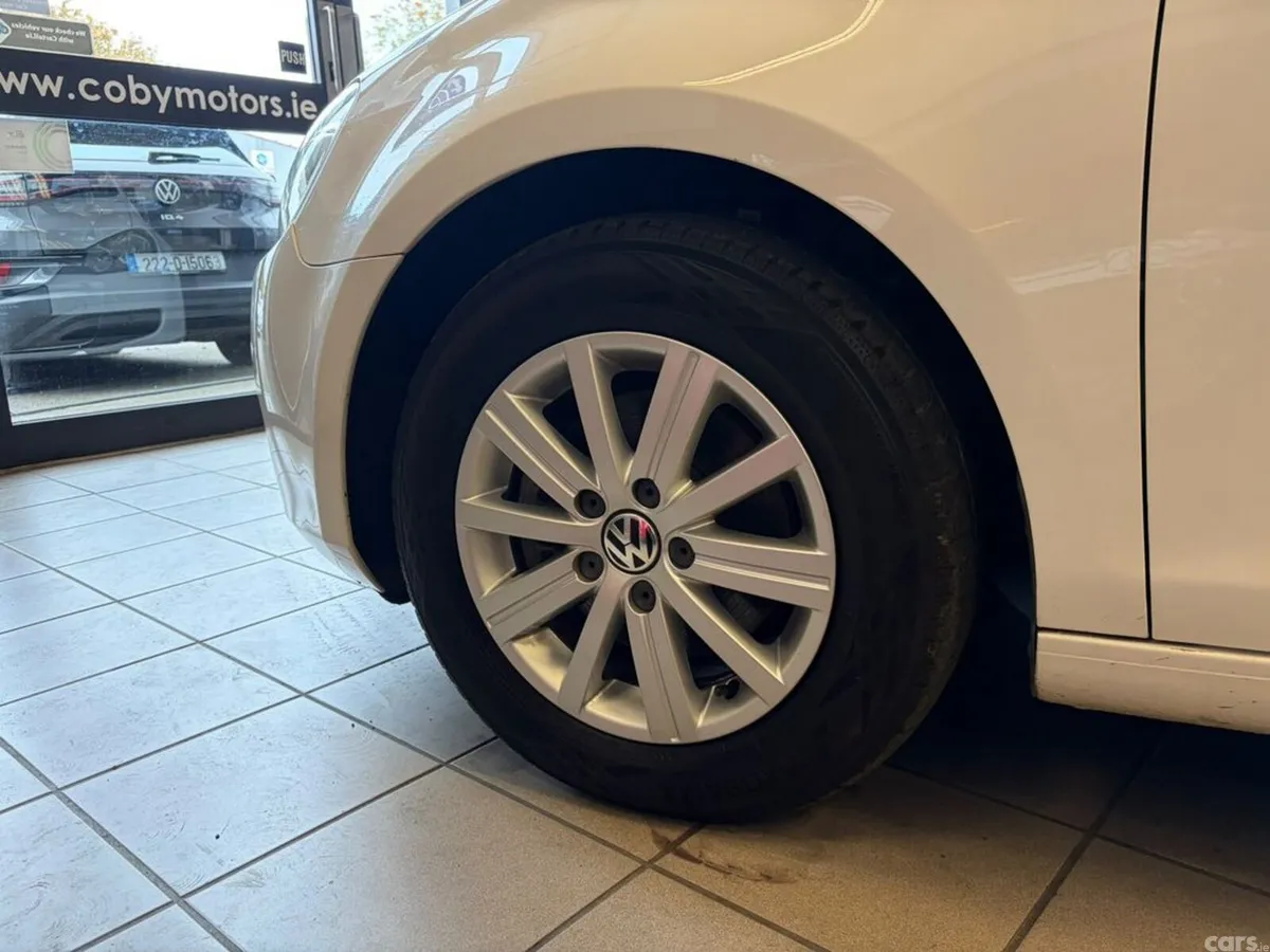 Volkswagen Golf Hatchback, Petrol, 2012, White