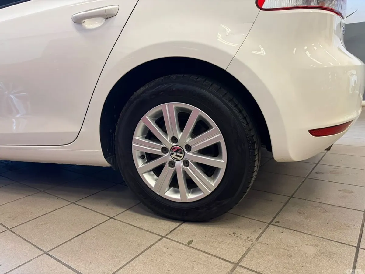 Volkswagen Golf Hatchback, Petrol, 2012, White