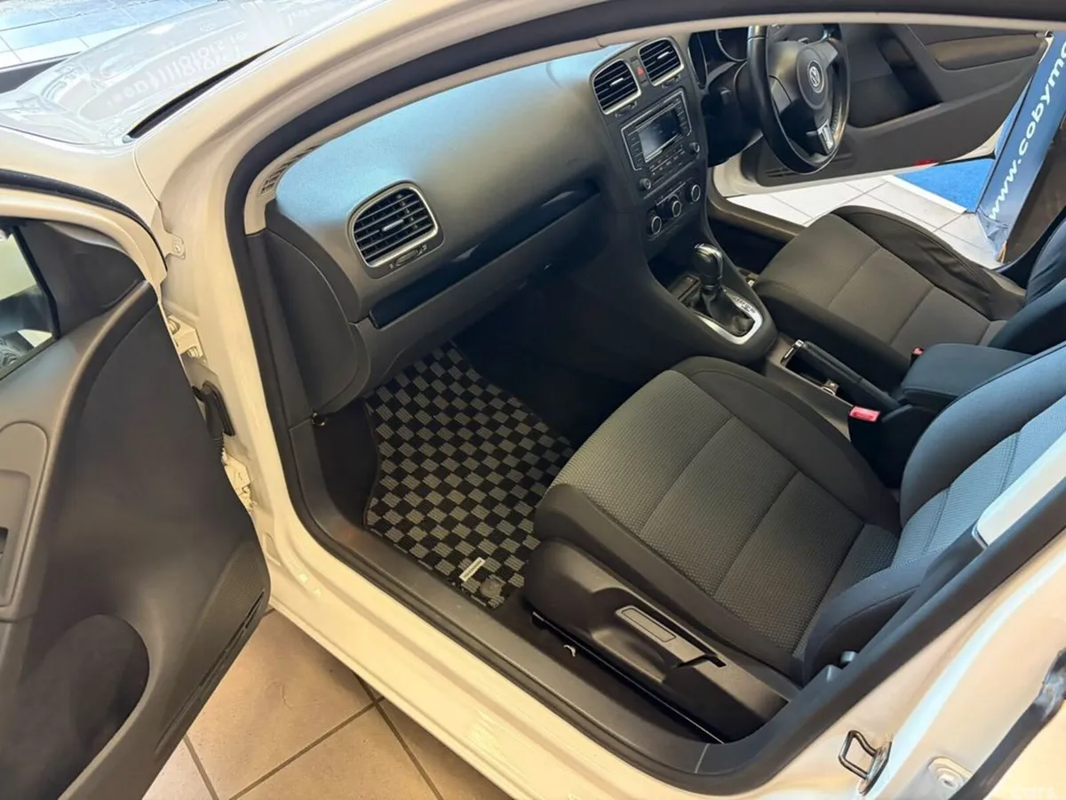 Volkswagen Golf Hatchback, Petrol, 2012, White