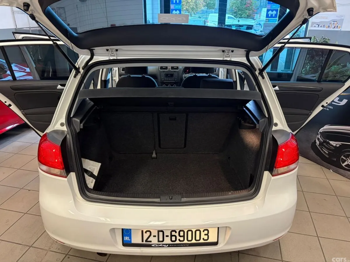 Volkswagen Golf Hatchback, Petrol, 2012, White