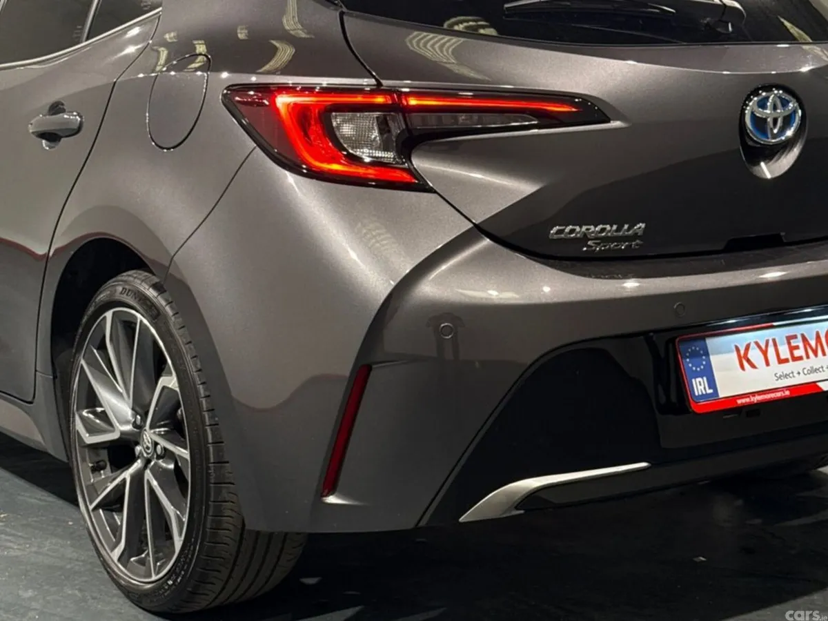Toyota Corolla Hatchback, Petrol Hybrid, 2025, Grey