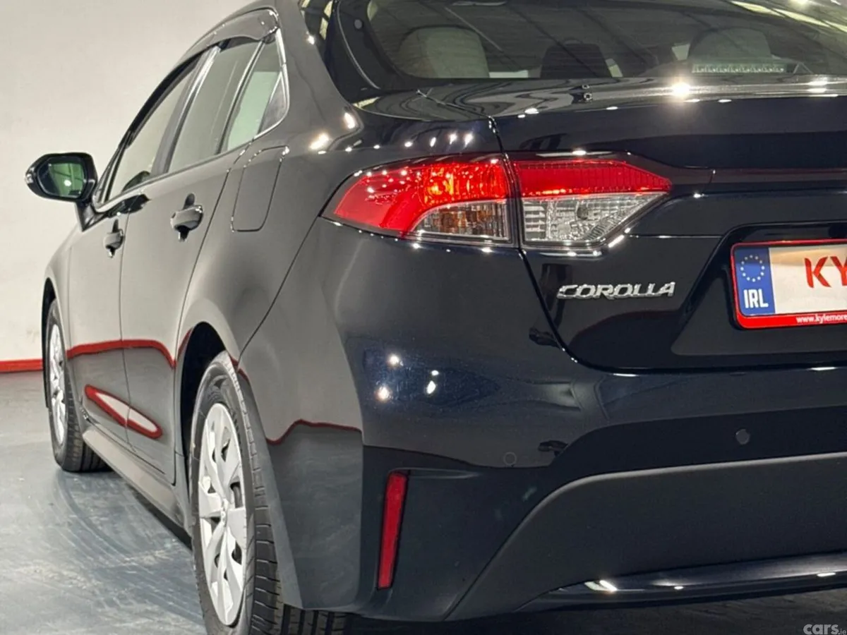 Toyota Corolla Saloon, Petrol Hybrid, 2023, Black