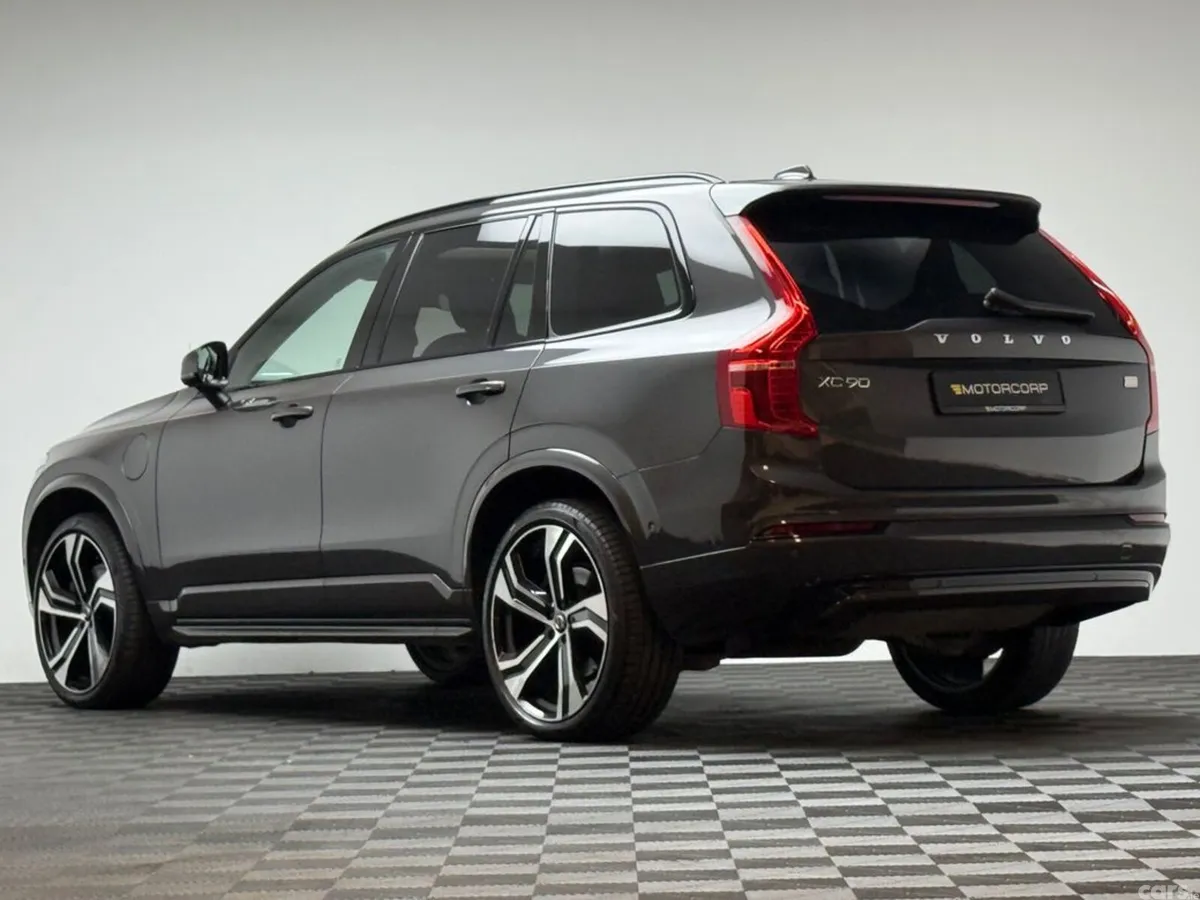 Volvo XC90 SUV, Petrol Plug-in Hybrid, 2024, Grey