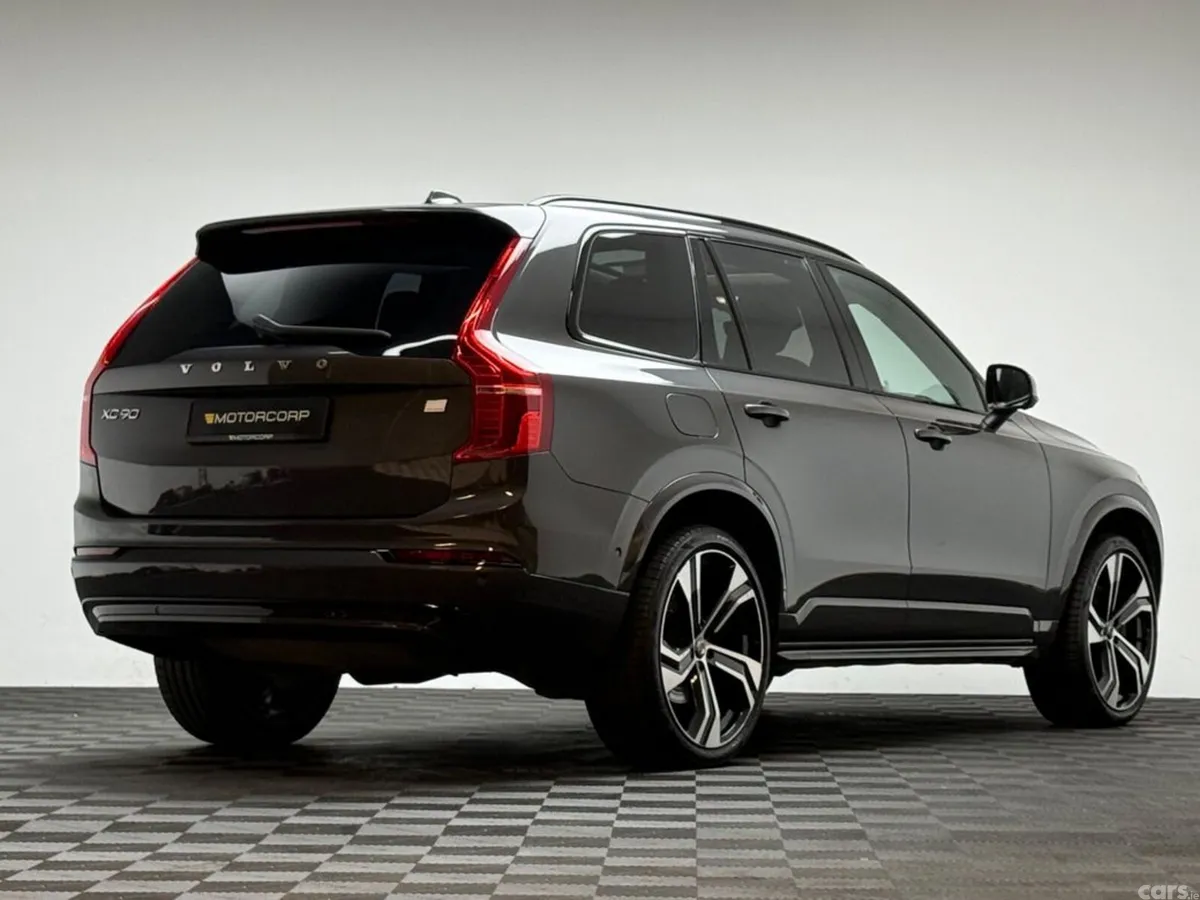 Volvo XC90 SUV, Petrol Plug-in Hybrid, 2024, Grey