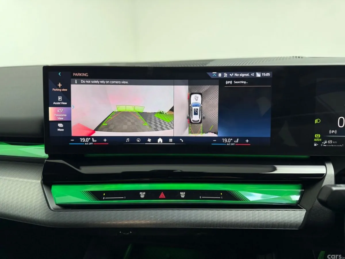 BMW 5-Series Estate, Petrol Plug-in Hybrid, 2025, White