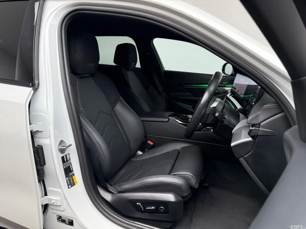 BMW 5-Series Estate, Petrol Plug-in Hybrid, 2025, White