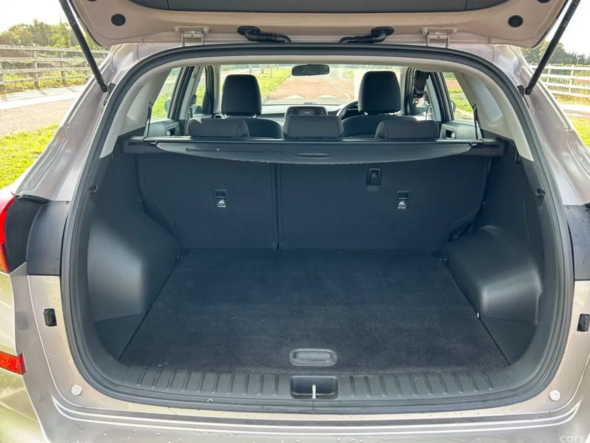 Hyundai Tucson SUV, Petrol, 2019, Silver