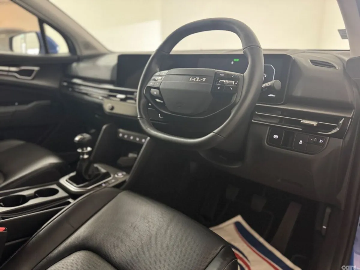 Kia Sportage MPV, Diesel Hybrid, 2026, Blue