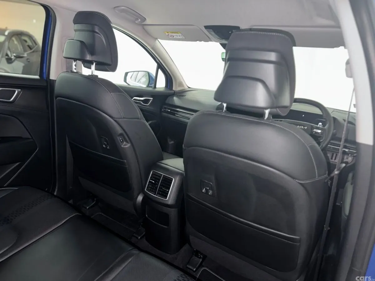 Kia Sportage MPV, Diesel Hybrid, 2026, Blue