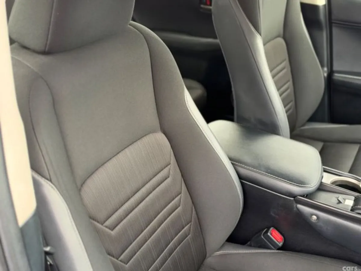 Lexus NX Estate, Petrol Hybrid, 2016, Silver