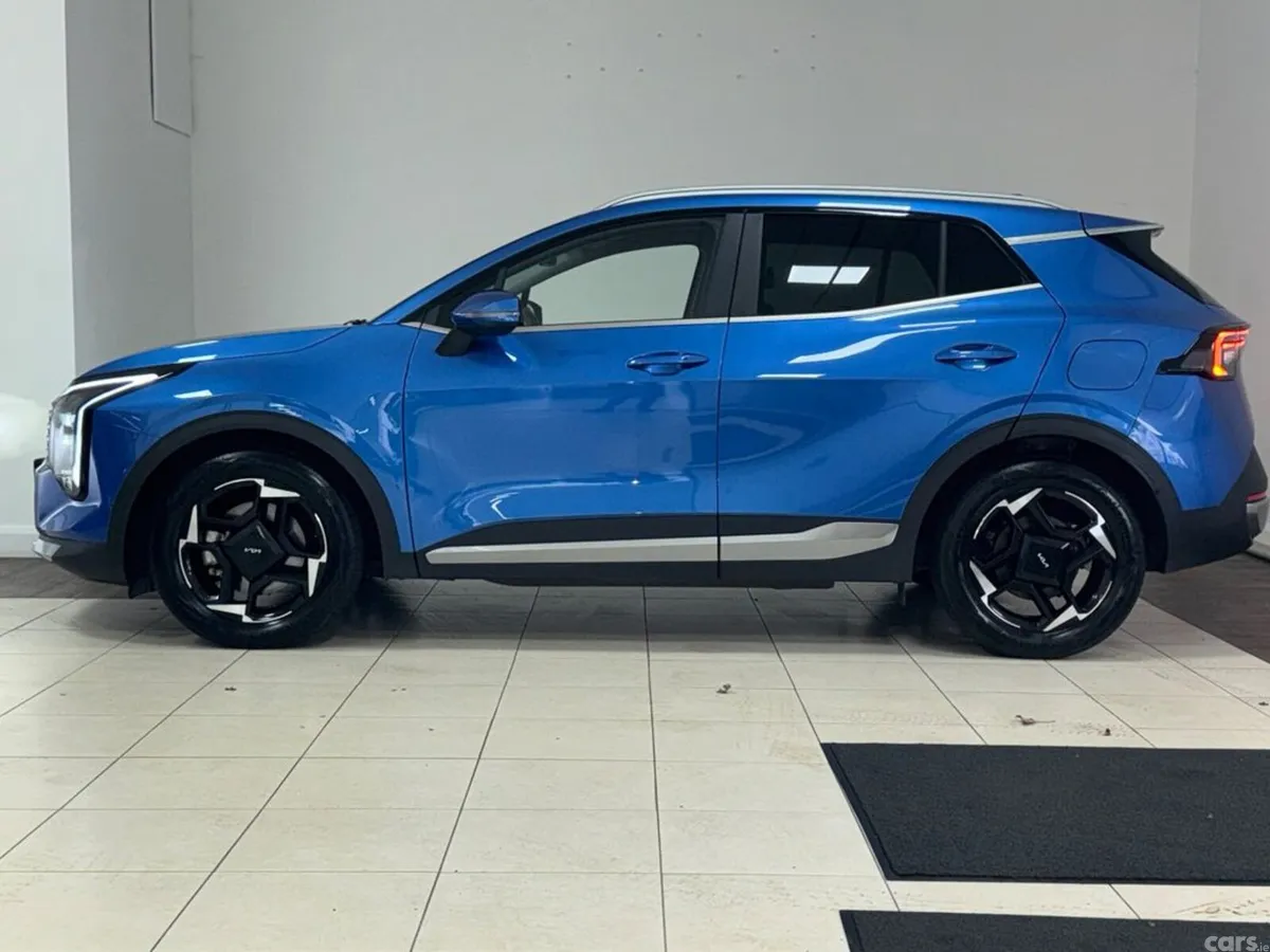 Kia Sportage MPV, Diesel Hybrid, 2026, Blue