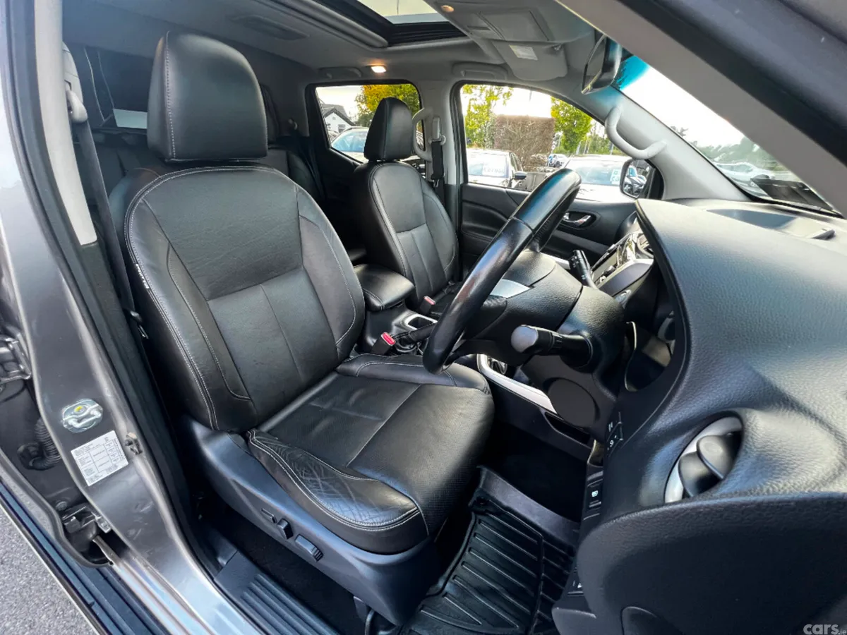 Nissan Navara Pick Up, Diesel, 2016, Grey
