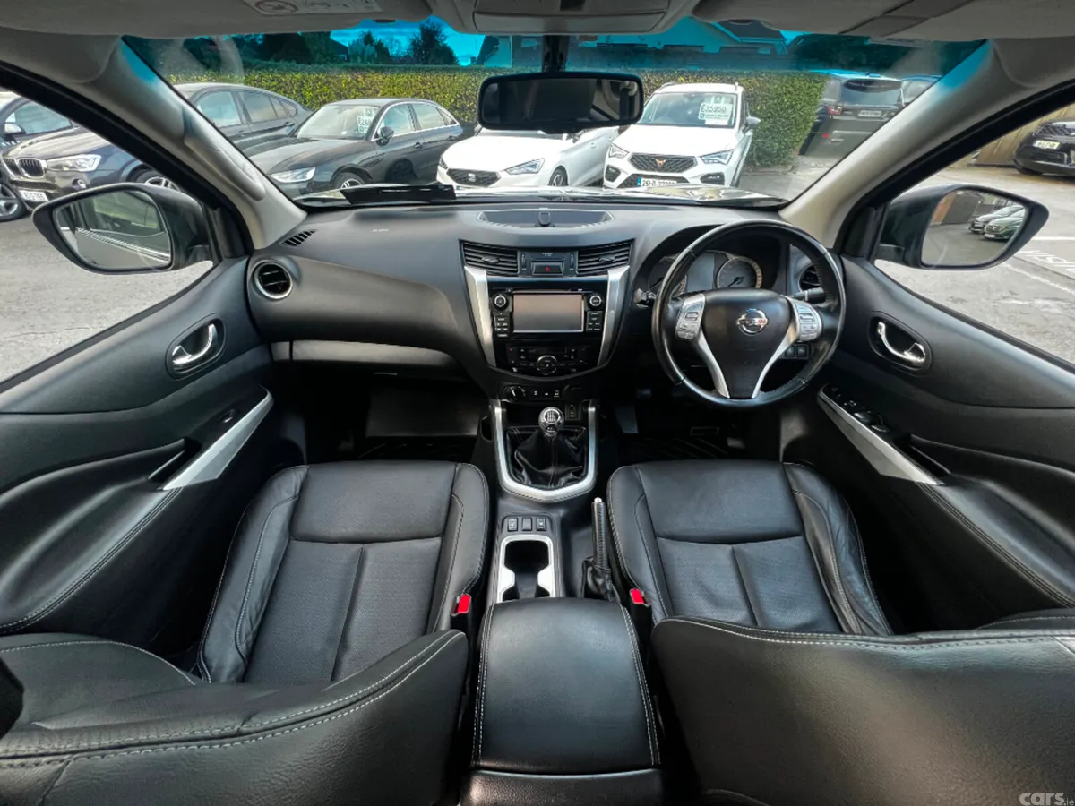 Nissan Navara Pick Up, Diesel, 2016, Grey