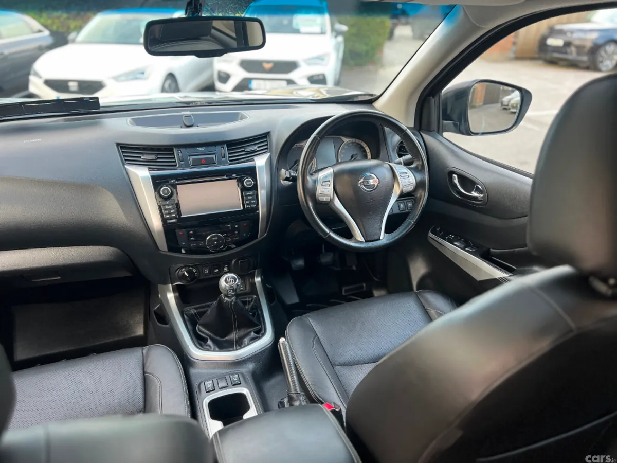 Nissan Navara Pick Up, Diesel, 2016, Grey