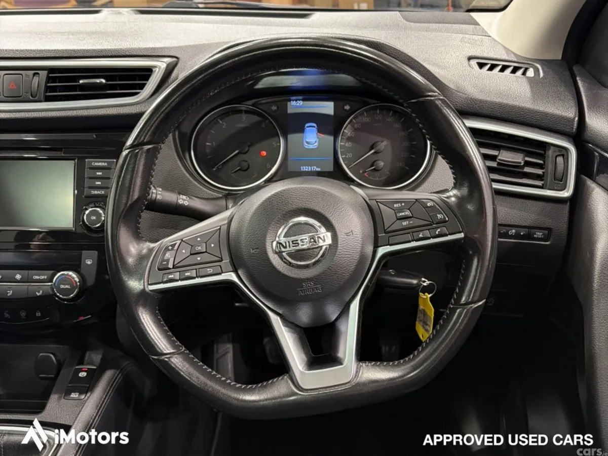 Nissan Qashqai SUV, Diesel, 2020, Grey