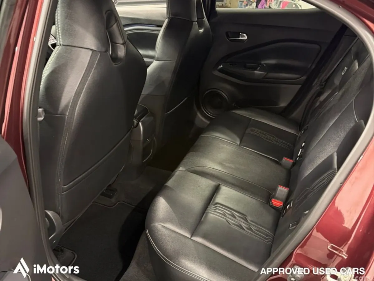 Nissan Juke SUV, Petrol Hybrid, 2024, Red