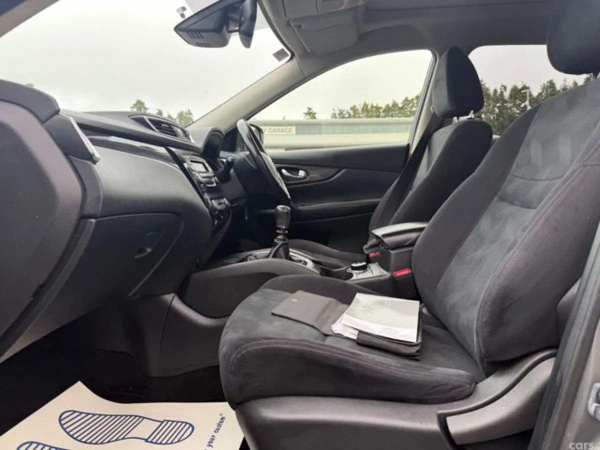 Nissan X-Trail Estate, Diesel, 2017, Grey