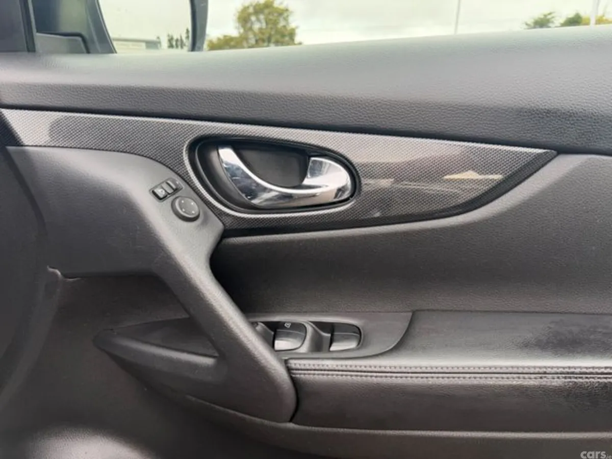 Nissan X-Trail Estate, Diesel, 2017, Grey