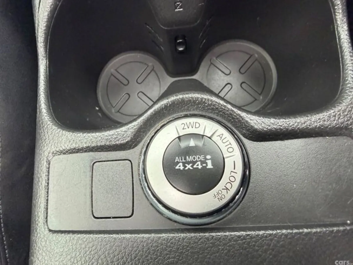 Nissan X-Trail Estate, Diesel, 2017, Grey
