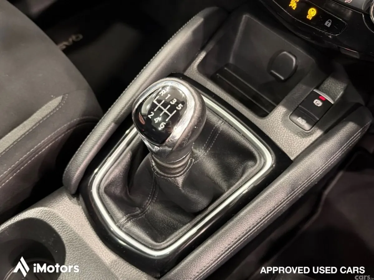 Nissan Qashqai SUV, Diesel, 2020, Grey