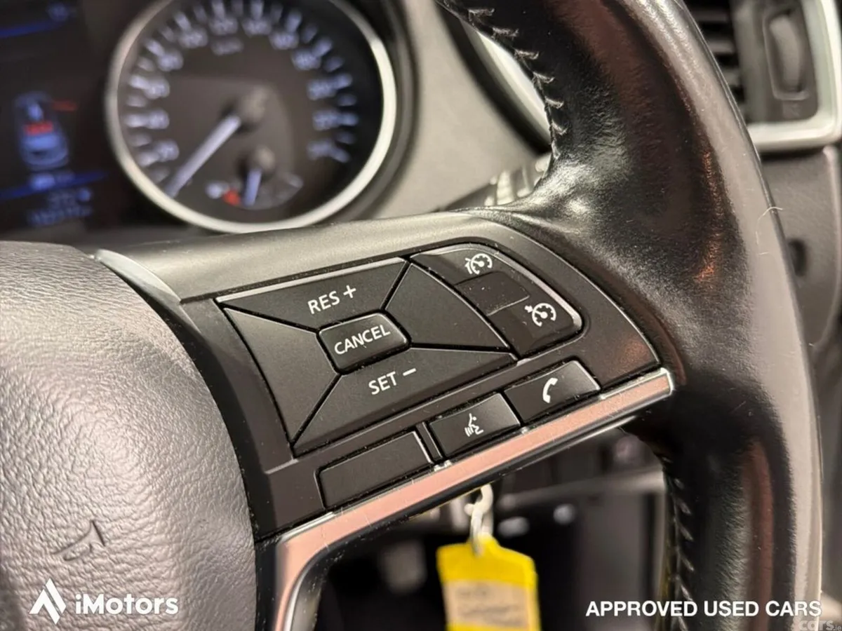 Nissan Qashqai SUV, Diesel, 2020, Grey