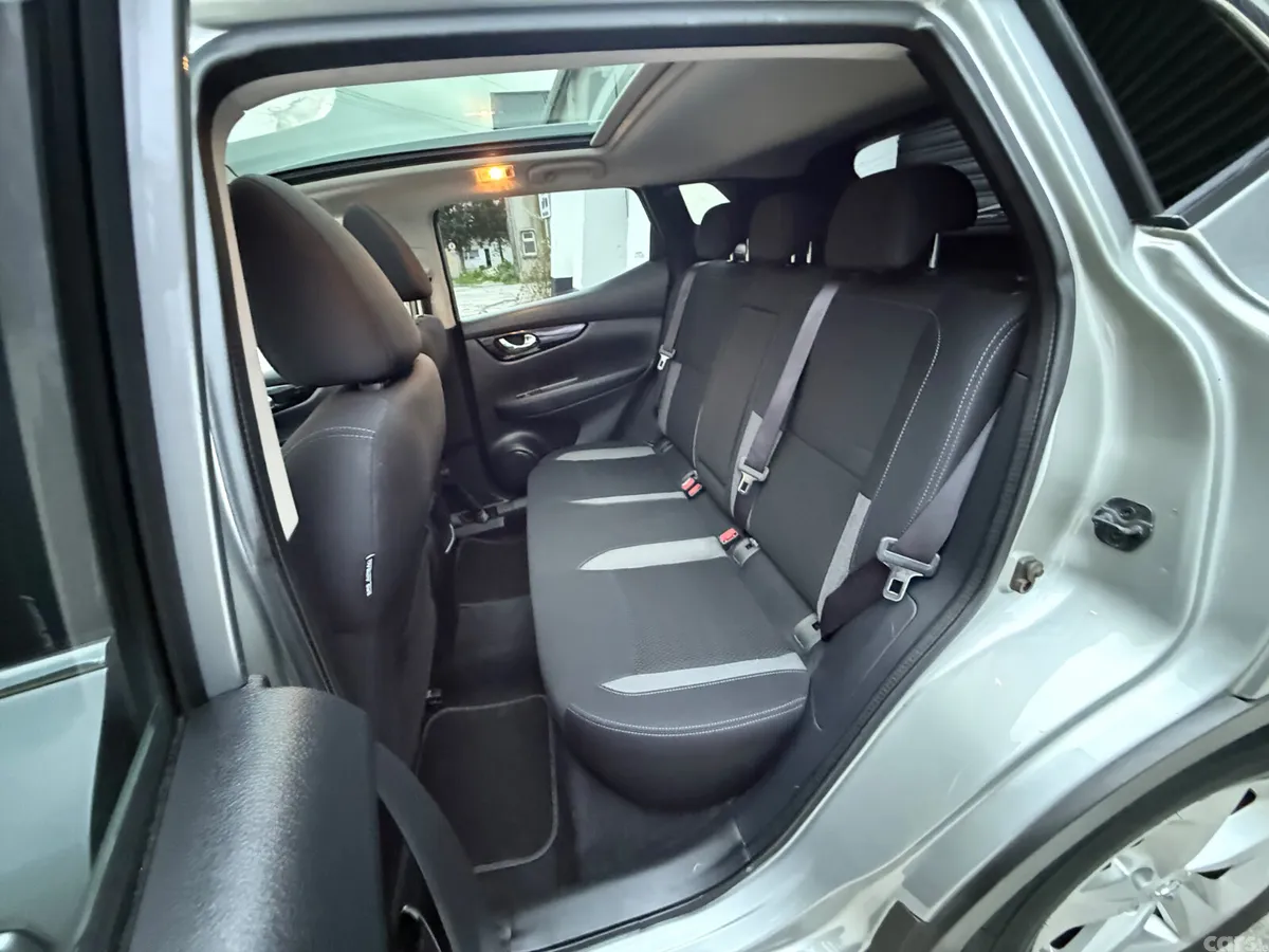 Nissan Qashqai MPV, Diesel, 2019, Grey