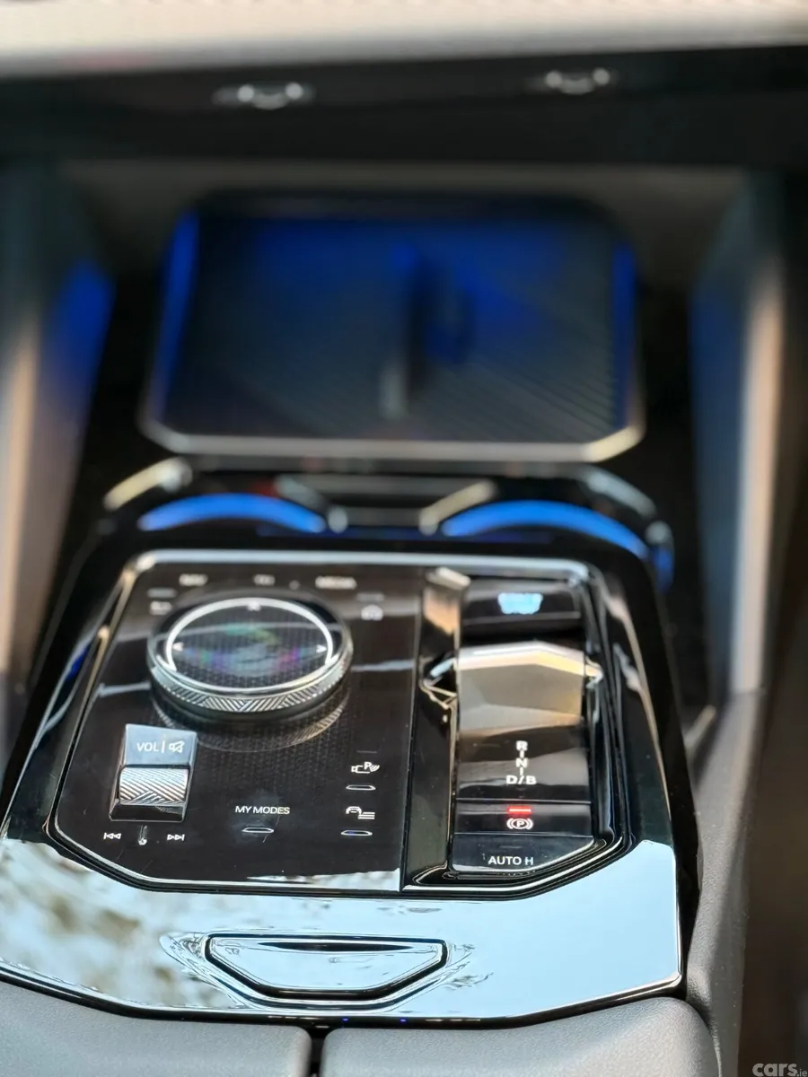 BMW i5 Saloon, Electric, 2023, Grey