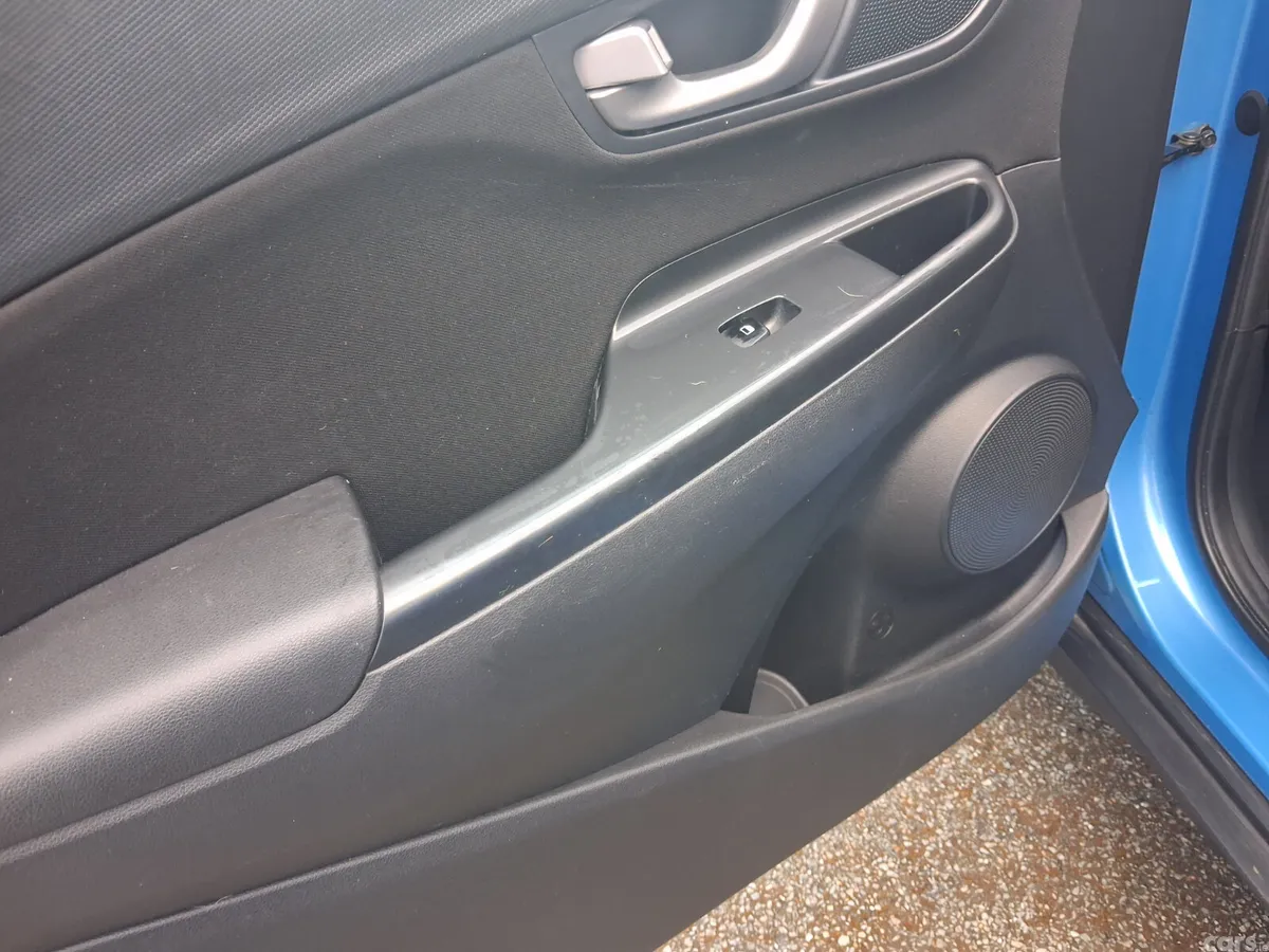 Hyundai KONA Hatchback, Petrol, 2018, Blue
