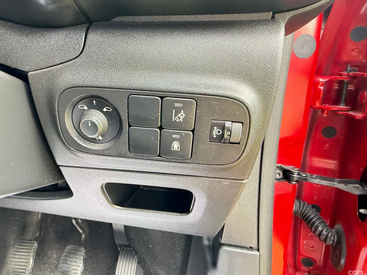 Citroen C3 Hatchback, Petrol, 2018, Red