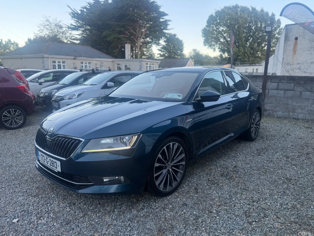 Skoda Superb Hatchback, Diesel, 2017, Blue