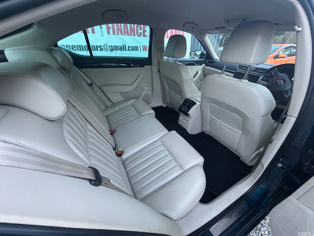 Skoda Superb Hatchback, Diesel, 2017, Blue