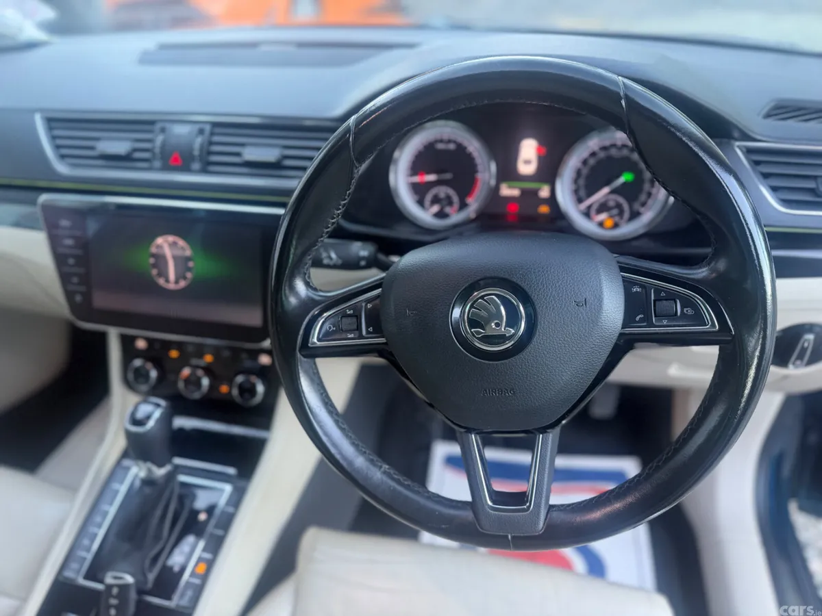 Skoda Superb Hatchback, Diesel, 2017, Blue