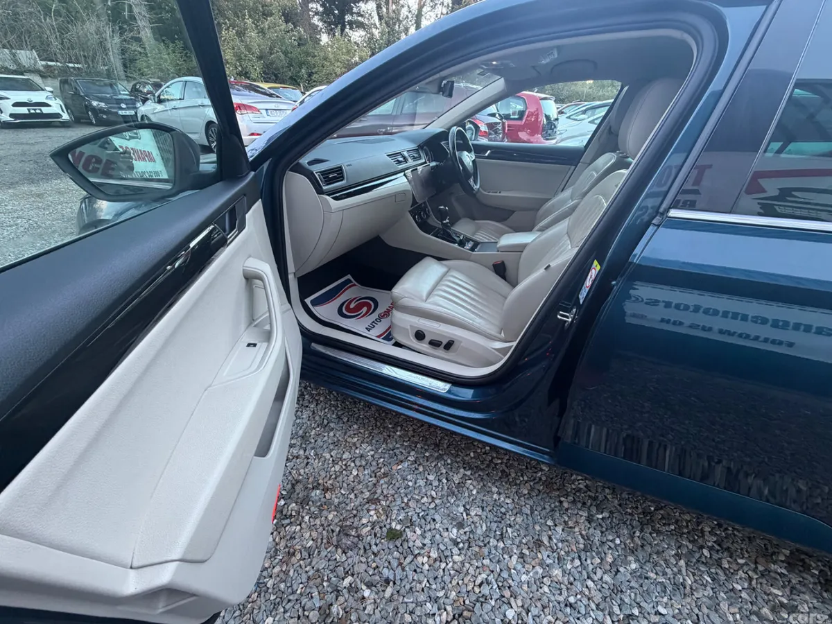 Skoda Superb Hatchback, Diesel, 2017, Blue